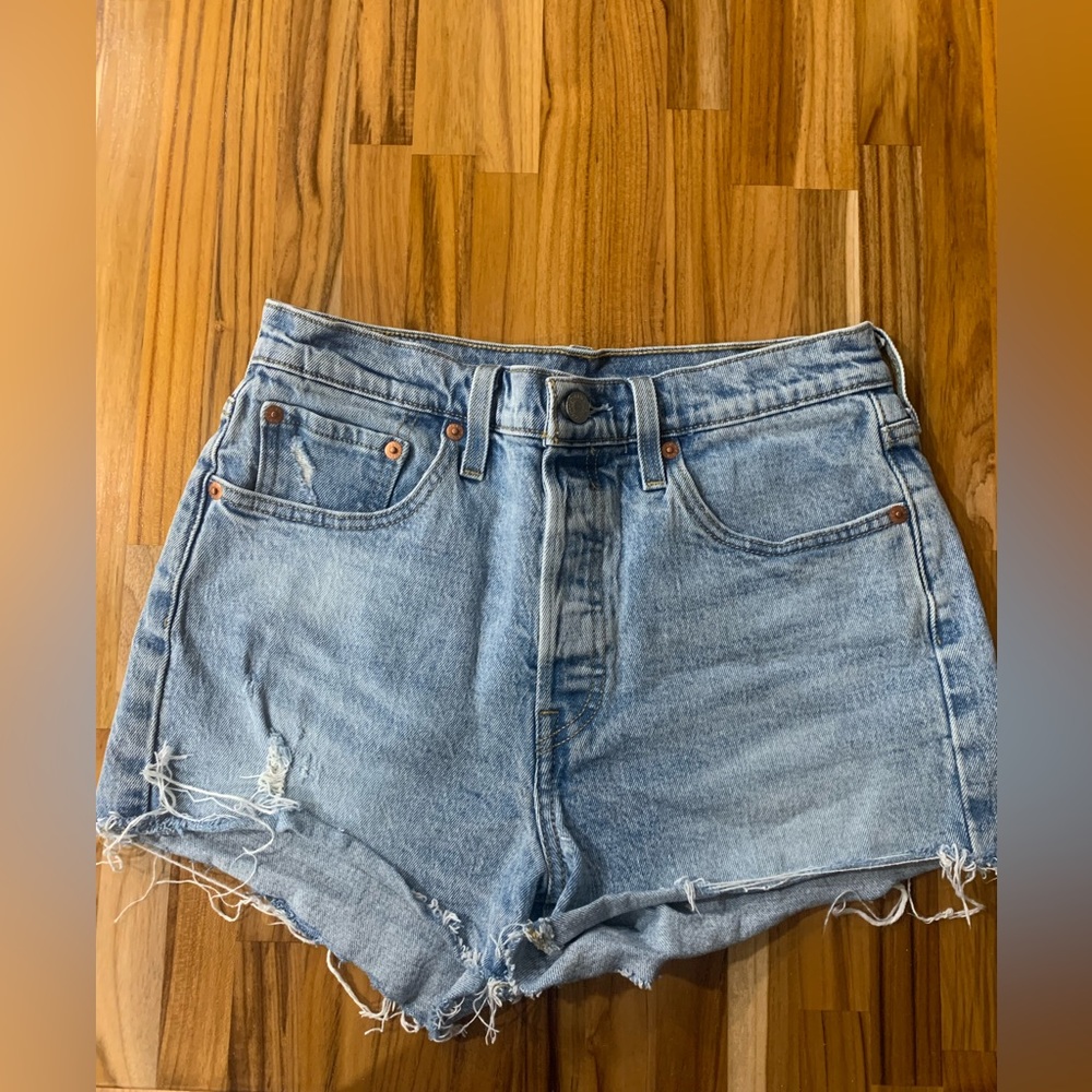 Light Wash Denim Levis 501 shorts women